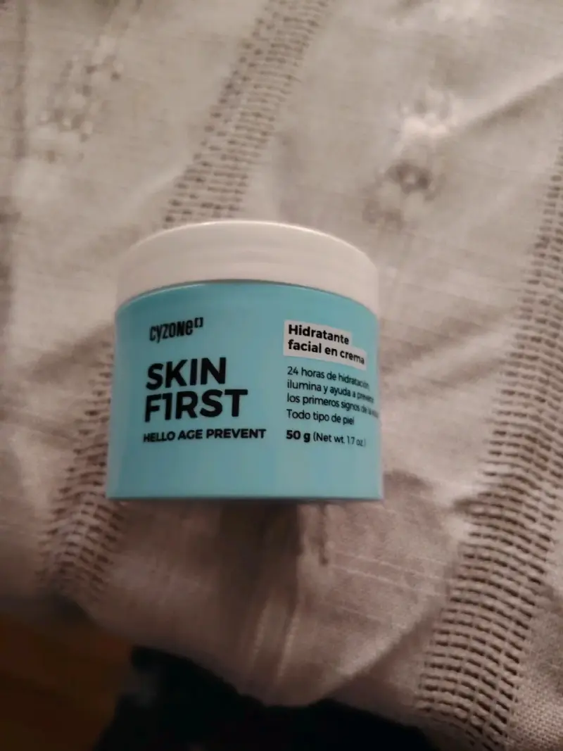 Crema facial hidratante Cyzone