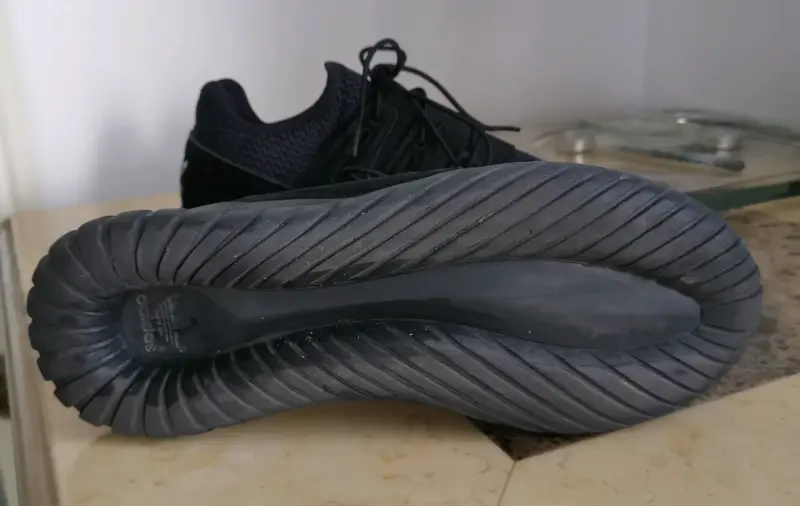 Zapatillas negras deportivas - 6