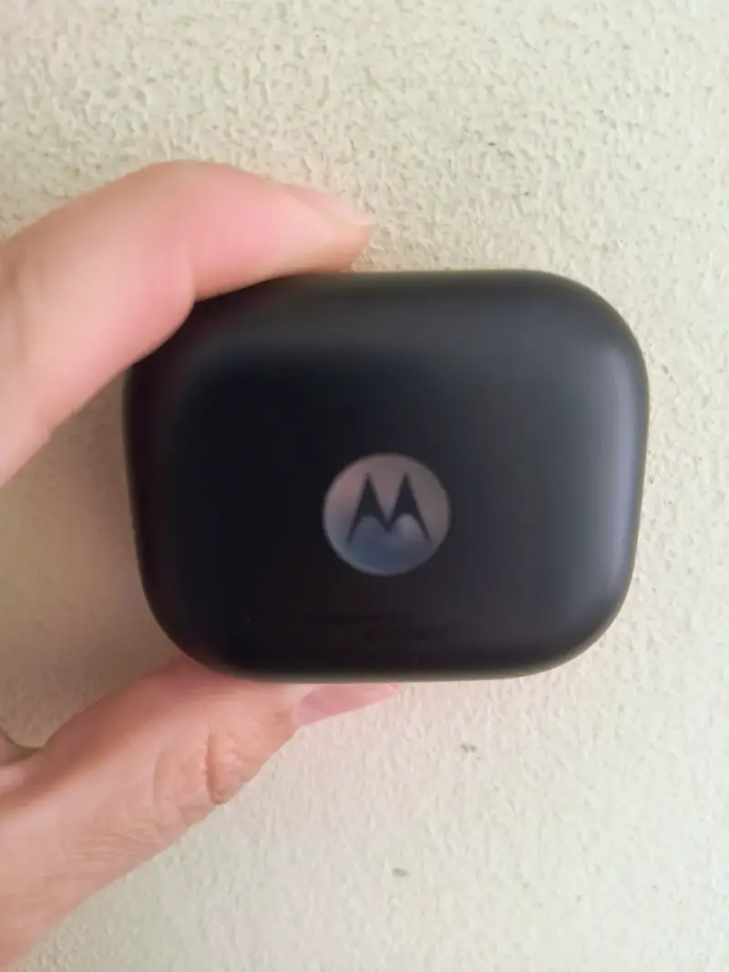 Audífonos inalámbricos Motorola By Bosé - 3