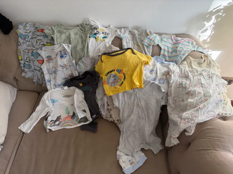Lote de ropa infantil variada - 2