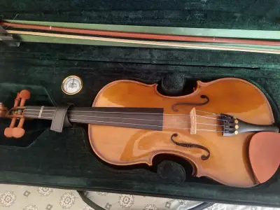 Violín con estuche y arco - miniatura 3