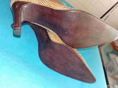 Botas marrones de cuero marca Patricio Arévalo - miniatura 2