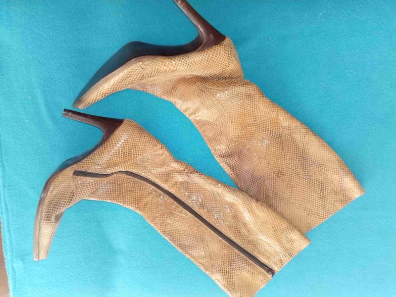Botas marrones de cuero marca Patricio Arévalo - 5