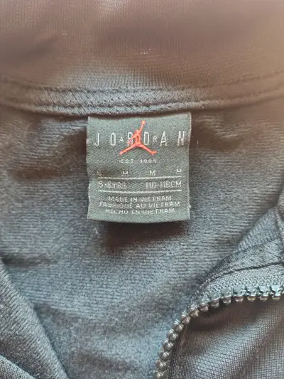 Chaqueta deportiva negra Jordan - miniatura 2