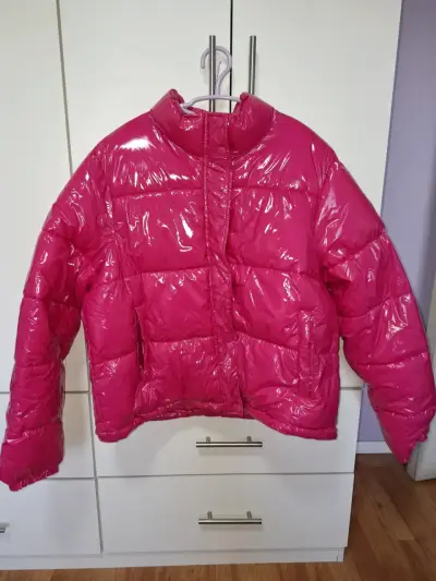 Ropa NUEVA y otra con par de esos pero nueva - miniatura 1