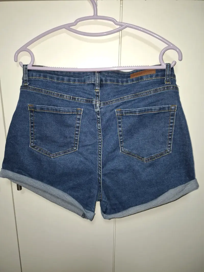 Ropa NUEVA y otra con par de esos pero nueva - 5