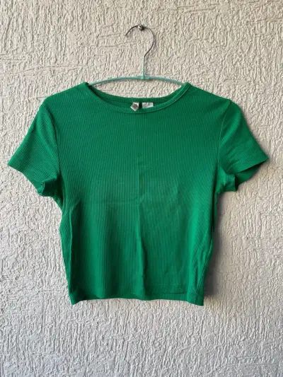 Polera verde manga corta - miniatura 1