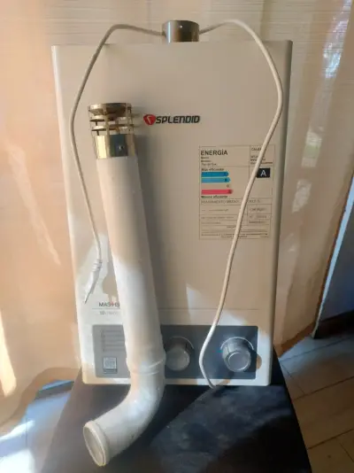 Calefont  10 litros incluye kit de ventilación - miniatura 1