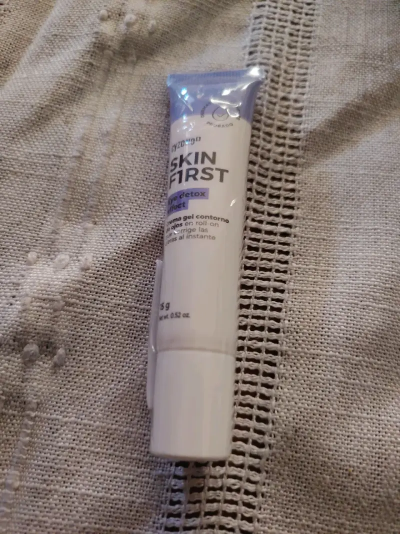 Crema de ojos Skin First