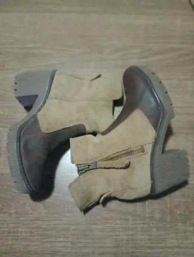 Botines de mujer color camel - miniatura 1