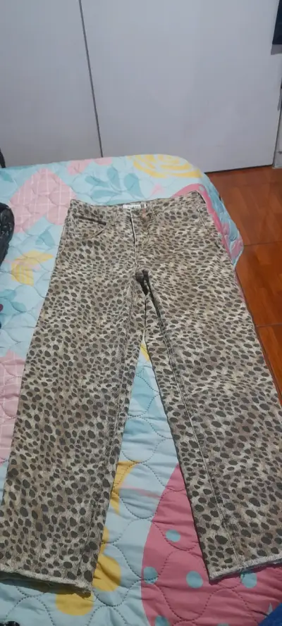 Pantalon  palazzo con estampado de leopardo - miniatura 1