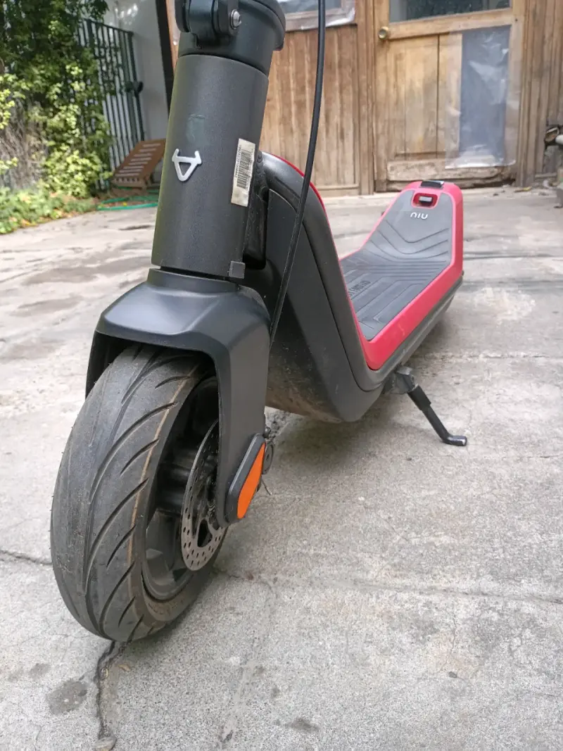 Scooter eléctrico NIU KQI3 Sport - 2