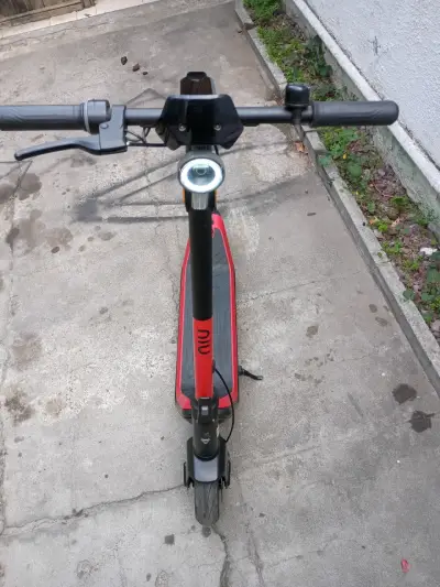 Scooter eléctrico NIU KQI3 Sport - miniatura 3