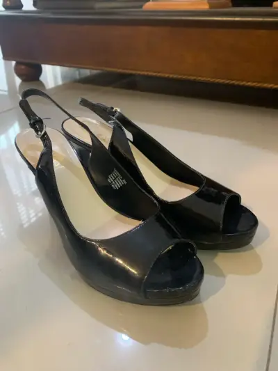 Sandalias negras charol Nine West - miniatura 3
