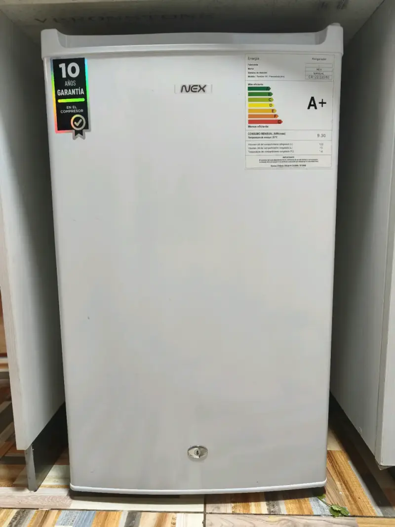 Refrigerador pequeño NEX blanco - 1