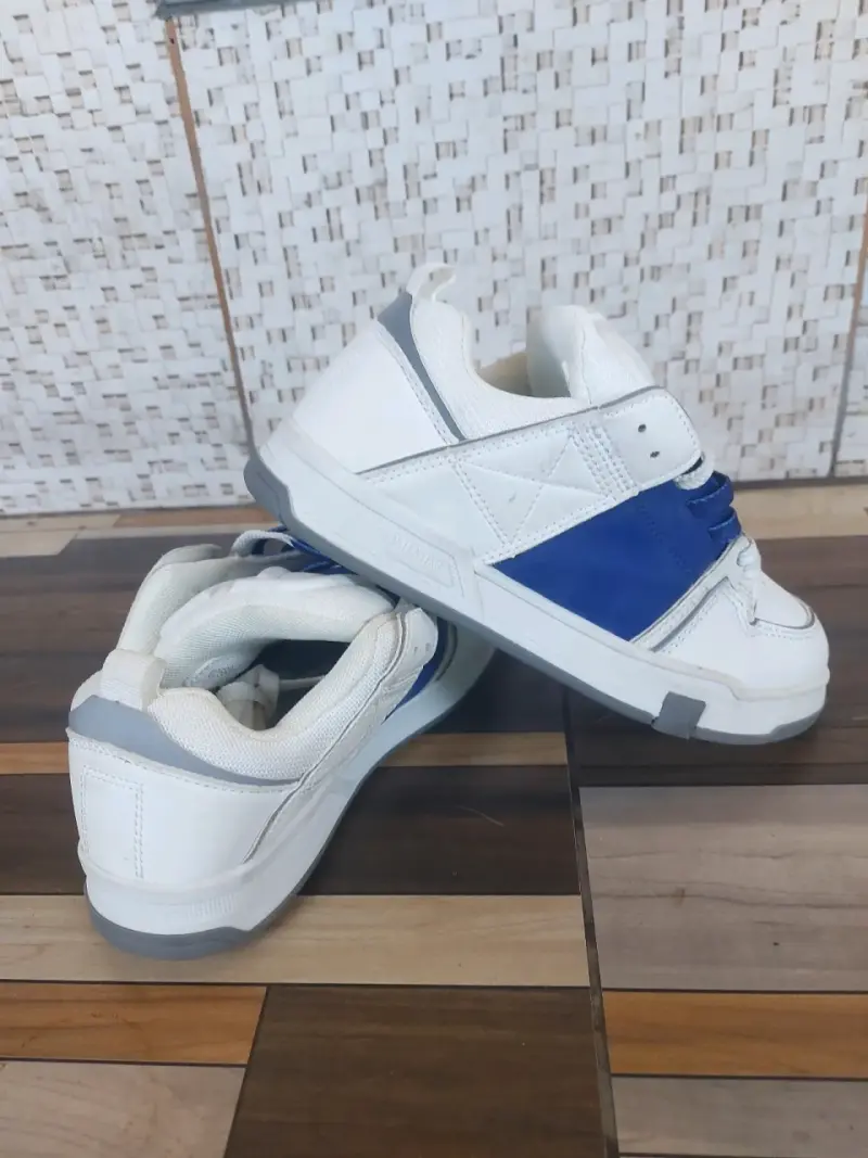 Zapatillas Valentino blancas con azul - 2