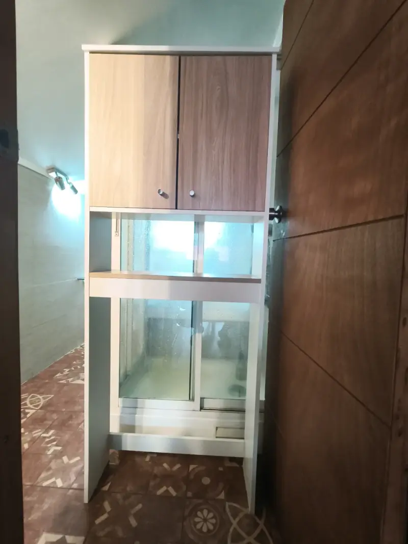 Mueble organizador de baño - 1