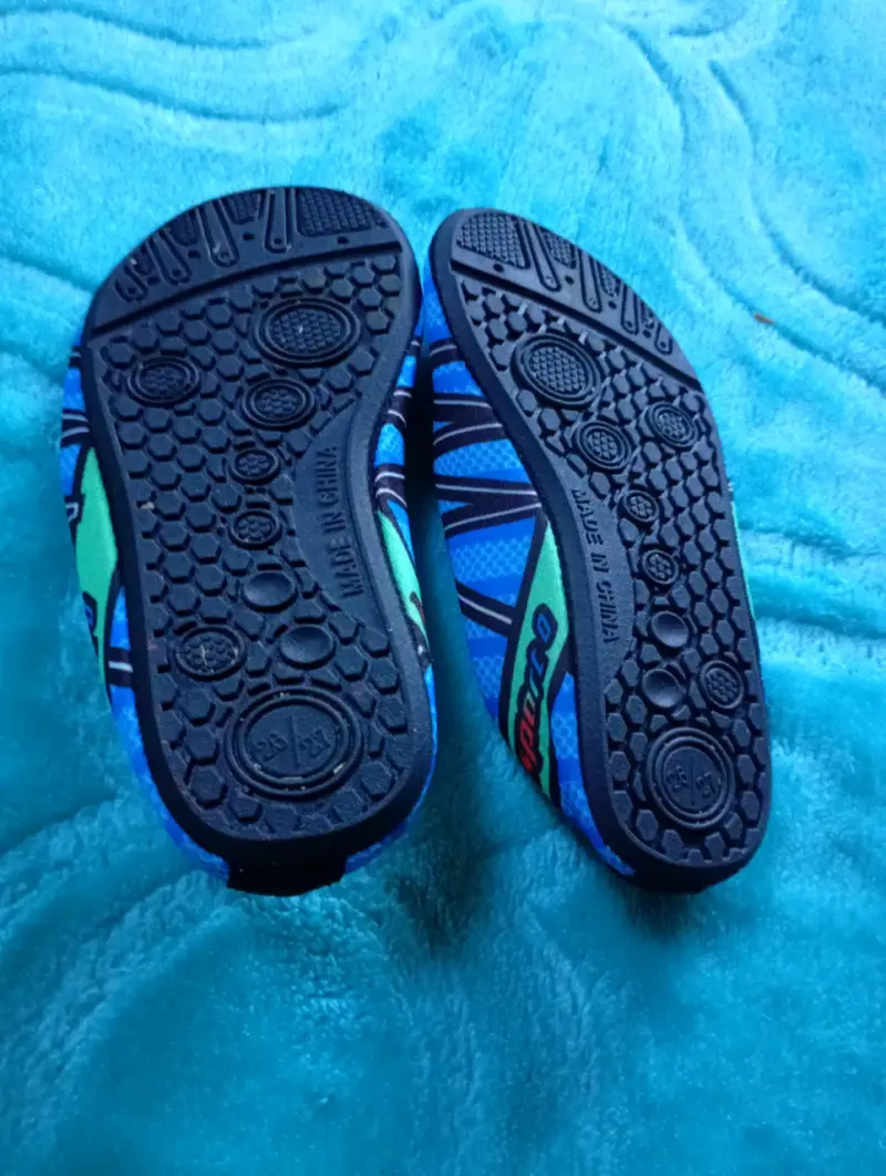 Zapatillas de baño de niño