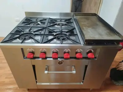 Cocina industrial 6 quemadores - miniatura 1