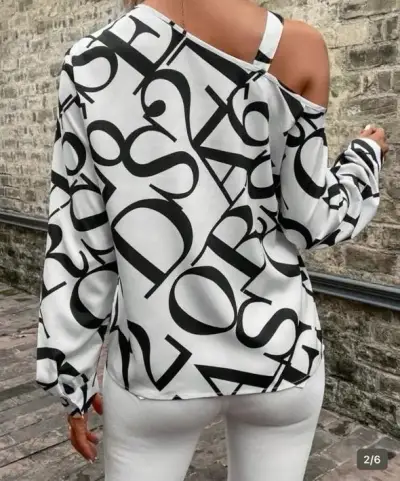 Blusa blanca con estampado de letras - miniatura 6