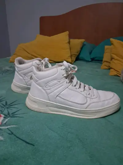 Zapatillas blancas - miniatura 3