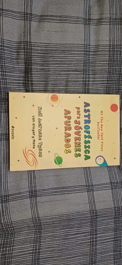 Libros escolares y lectura personal - miniatura 2