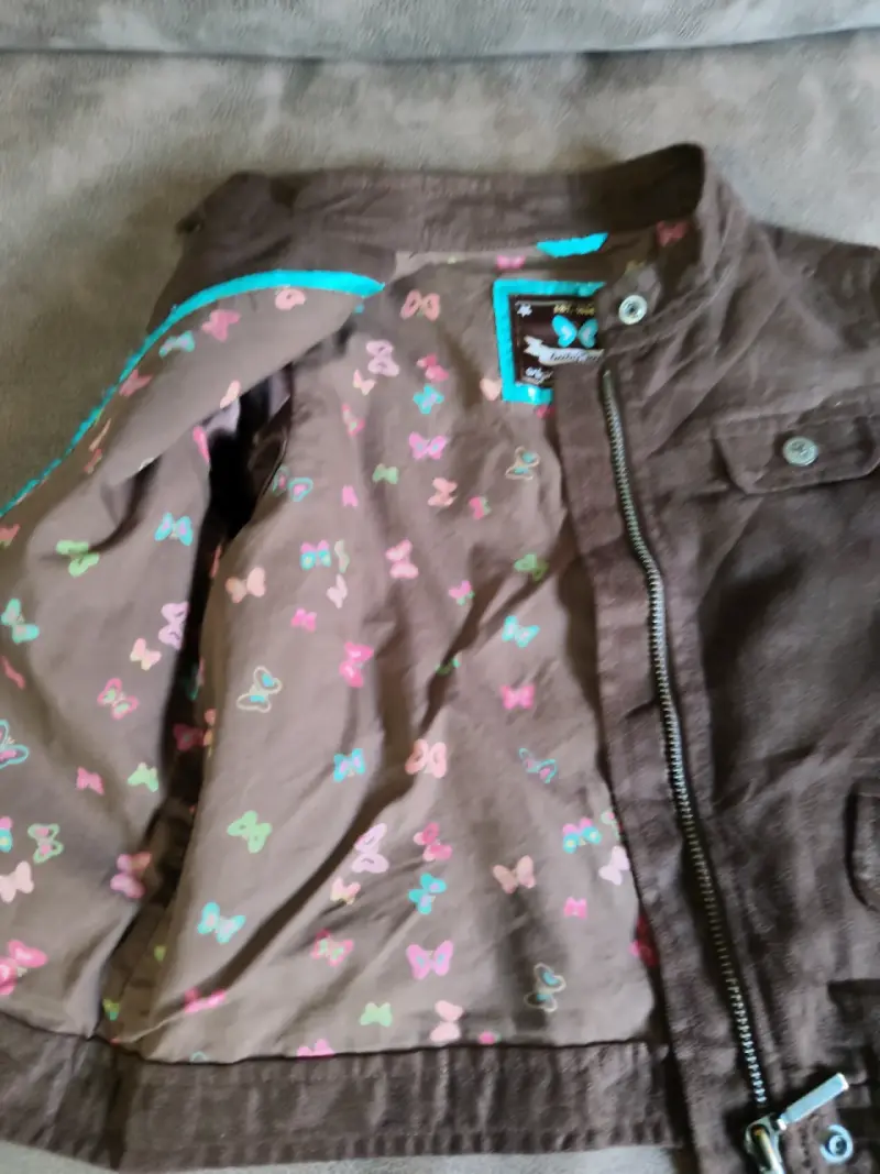 Chaqueta café para niña - 2