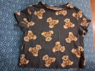 Polera con estampado de osos - miniatura 1