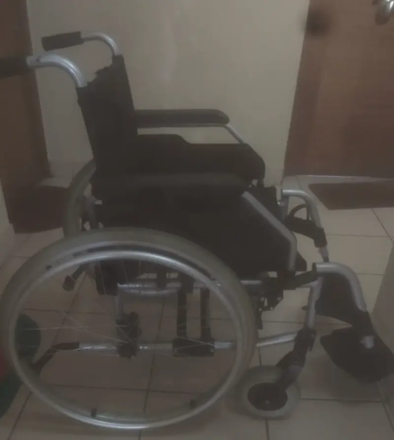 Silla de ruedas plegable - 3