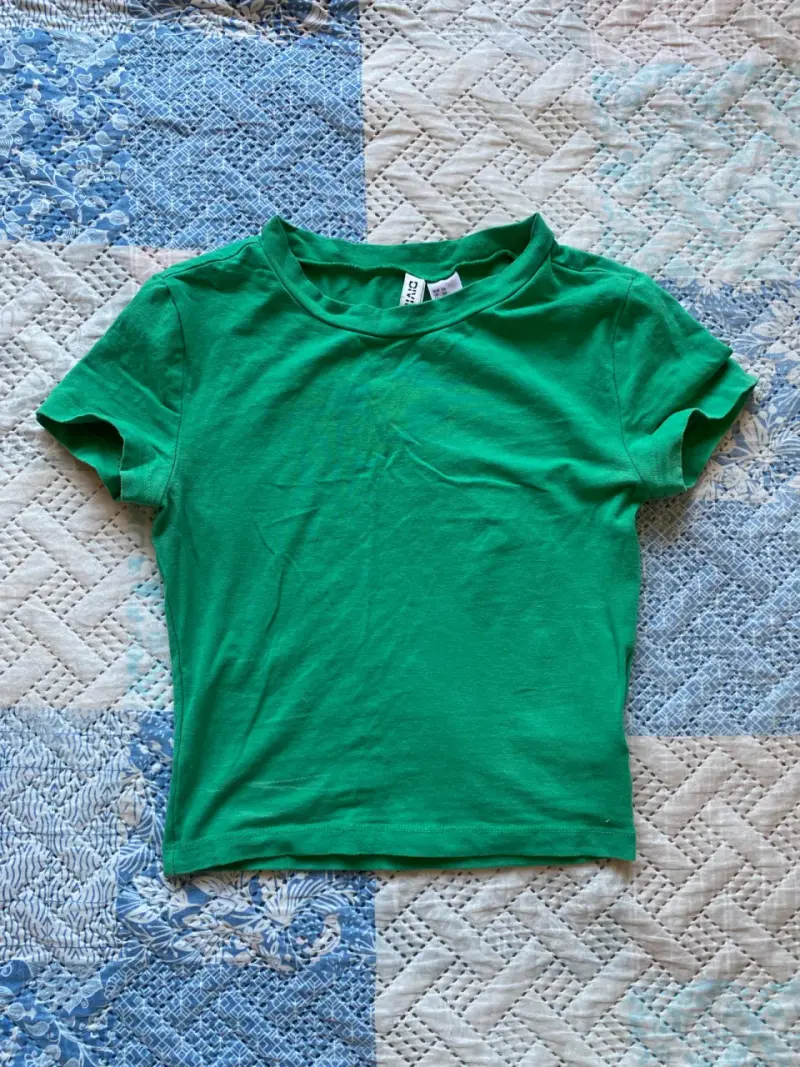 Polera verde básica mujer