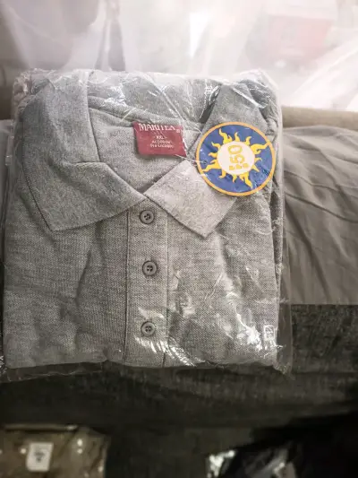 Polera gris manga y azul manga larga usadas l. XL - miniatura 1