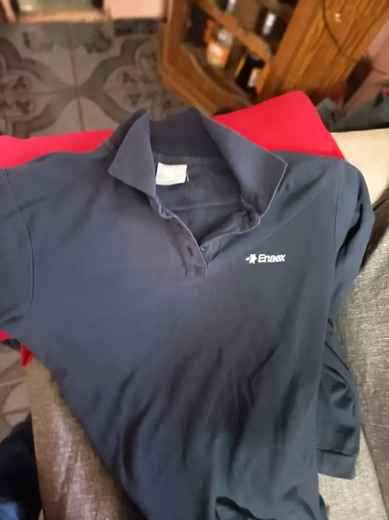Polera gris manga y azul manga larga usadas l. XL - 3