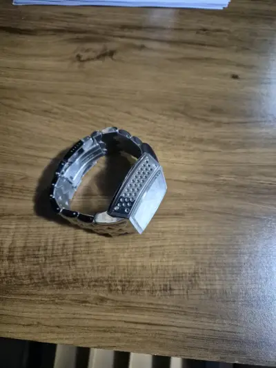 Reloj de pulsera plateado deportivo - miniatura 6