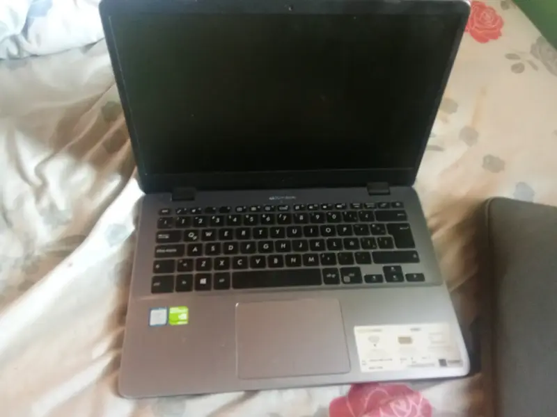 Notebook Acer Aspire usado - 1