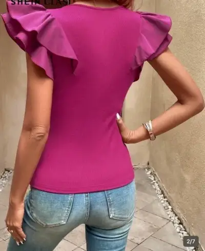 Polera fucsia con vuelos - miniatura 2