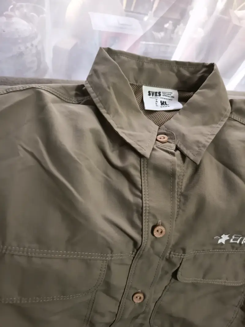 Camisa café con logo Enaex - 2