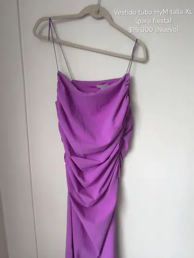 Vestido fucsia con tirantes finos - miniatura 2