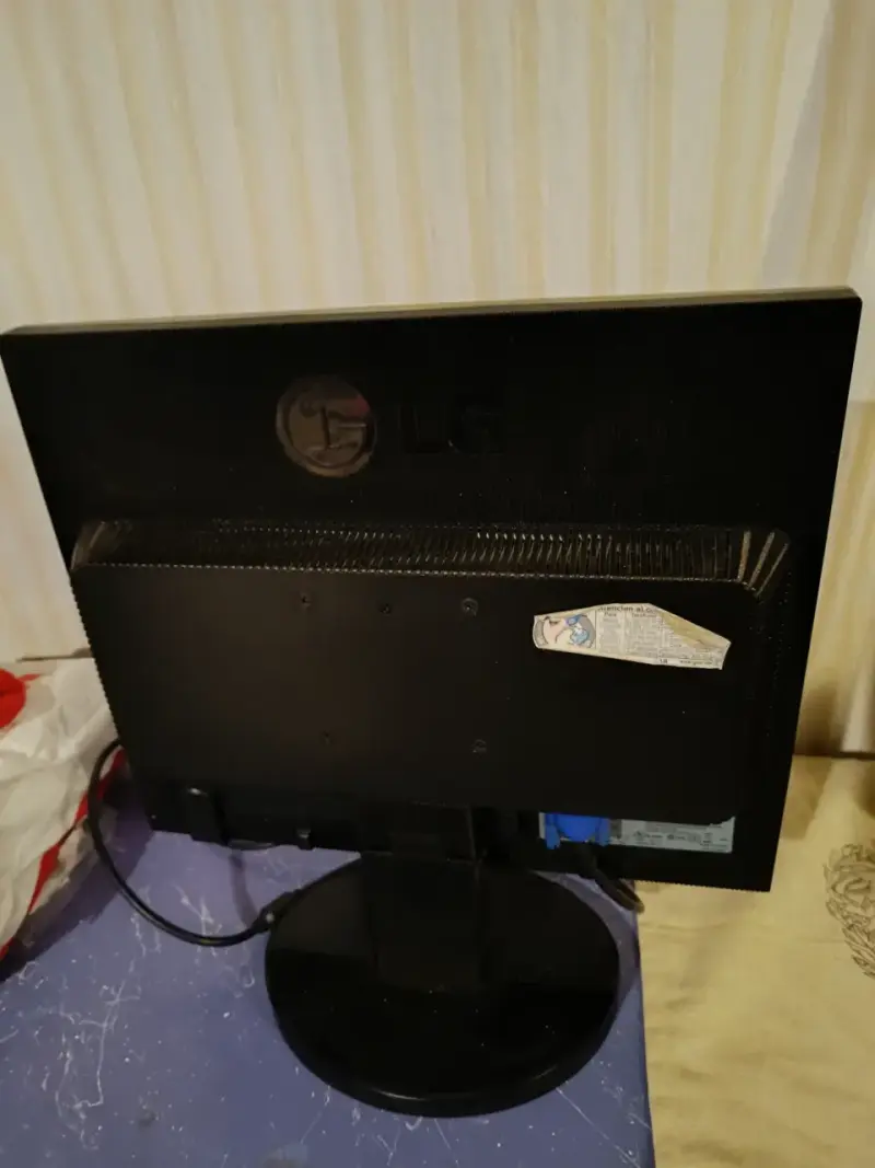 Monitor LG Flatron 17 pulgadas - 2