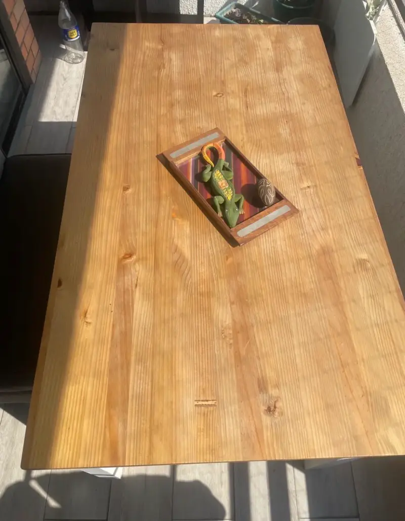 Mesa de comedor de madera - 2