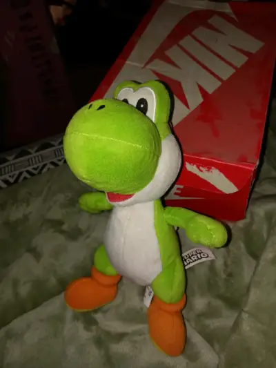 Peluche Yoshi verde Super Mario 25cm - miniatura 1