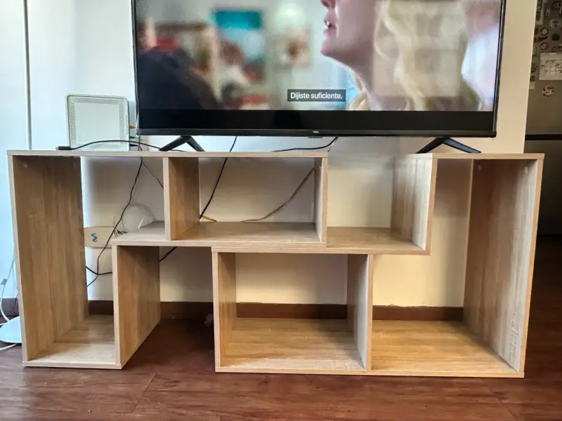 Mueble de melamina para TV - 2