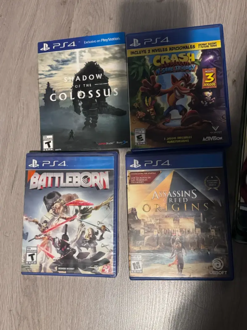 Combo PS4 juegos y accesorios - 4