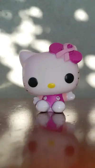 Figurita Hello Kitty - miniatura 1