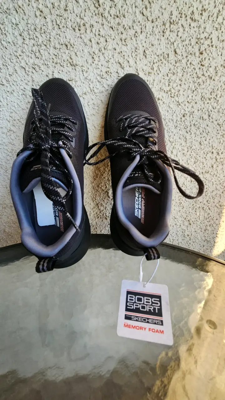 Zapatillas negras diaria o deportiva Skechers - 2