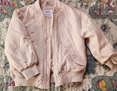 Chaqueta bomber rosada ZARA - miniatura 1