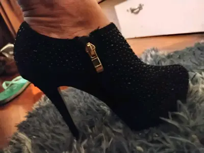 Botines negros con brillo - miniatura 2