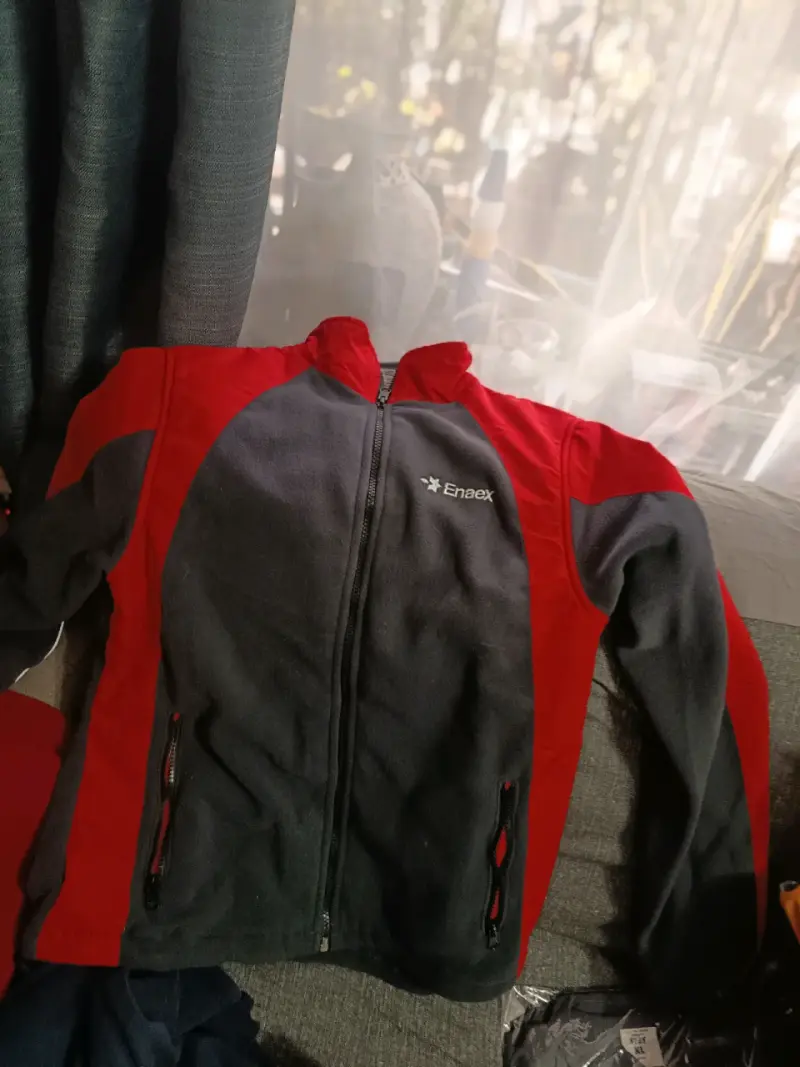 Parka roja con capucha Enaex - 4