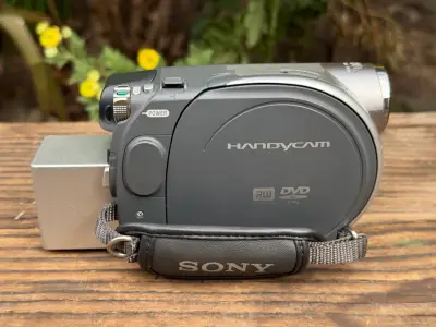 Videocámara Sony Handycam  NighShot look vintage - miniatura 5