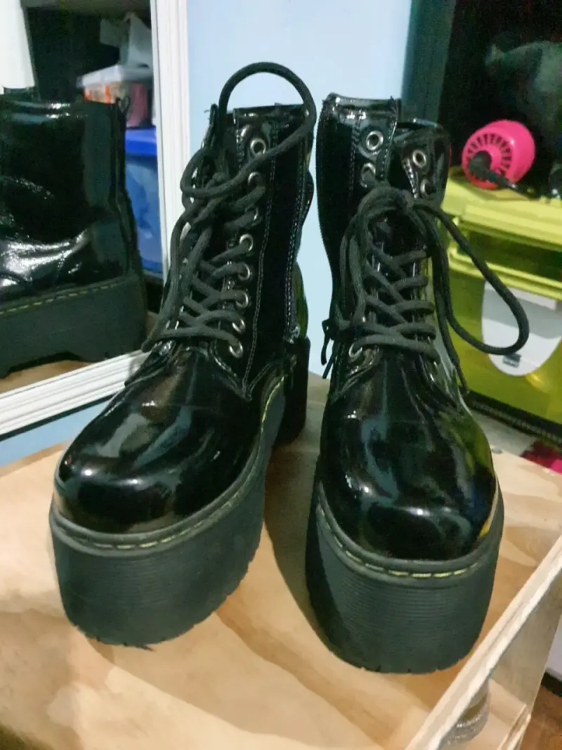 Botas negras de charol con plataforma (6 cm) - 4