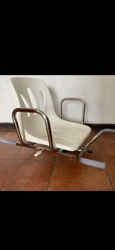 Silla de ducha con respaldo - miniatura 2